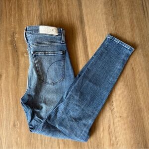 JOE'S JEANS THE CHARLIE 
HIGH RISE SKINNY ANKLE SIZE 27